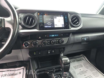2019 Toyota Tacoma TRD Off-Road Crew Cab Medium Bed - miniatura 10
