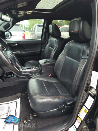 2019 Toyota Tacoma TRD Off-Road Crew Cab Medium Bed - miniatura 6