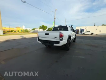 2019 Toyota Tacoma TRD Pro Crew Cab Medium Bed - miniatura 4