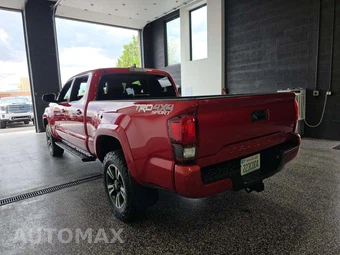 2019 Toyota Tacoma TRD Sport Crew Cab Long Bed - miniatura 2