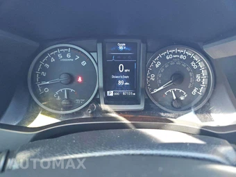 2019 Toyota Tacoma TRD Sport Crew Cab Medium Bed - miniatura 9