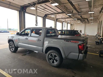 2019 Toyota Tacoma TRD Sport Crew Cab Medium Bed - miniatura 6