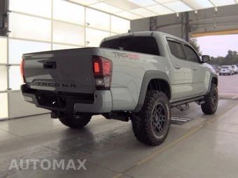 2019 Toyota Tacoma TRD Sport Crew Cab Medium Bed - miniatura 4