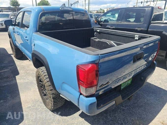 2019 Toyota Tacoma TRD Sport Crew Cab Medium Bed - miniatura 2