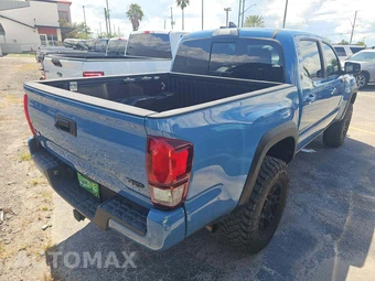 2019 Toyota Tacoma TRD Sport Crew Cab Medium Bed - miniatura 3
