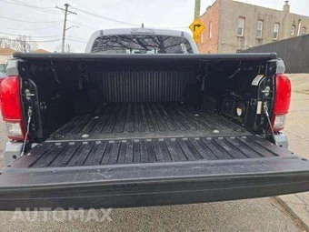 2019 Toyota Tacoma TRD Sport Crew Cab Medium Bed - miniatura 14