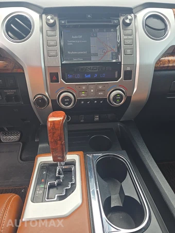 2019 Toyota Tundra 1794 Edition Crew Cab Short Bed - miniatura 11