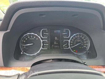 2019 Toyota Tundra 1794 Edition Crew Cab Short Bed - miniatura 9