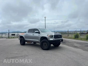 2019 Toyota Tundra Platinum Crew Cab Short Bed - miniatura 2
