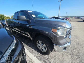 2019 Toyota Tundra SR5 Extended Cab Medium Bed - miniatura 3