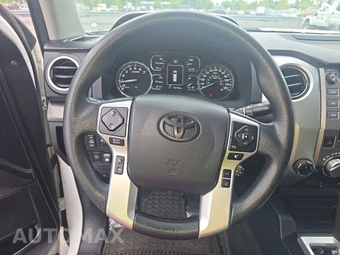 2019 Toyota Tundra SR5 Plus Crew Cab Short Bed - miniatura 10