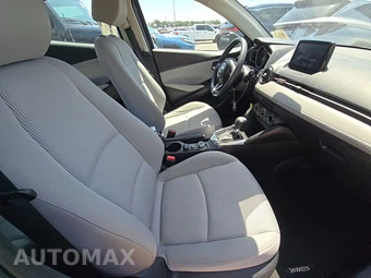 2019 Toyota Yaris LE Sedan - miniatura 14