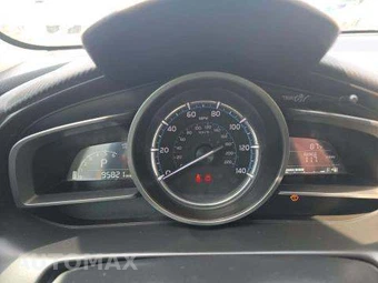 2019 Toyota Yaris LE Sedan - miniatura 9