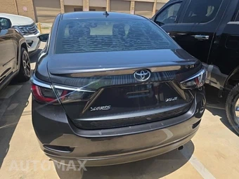 2019 Toyota Yaris XLE Sedan - miniatura 5