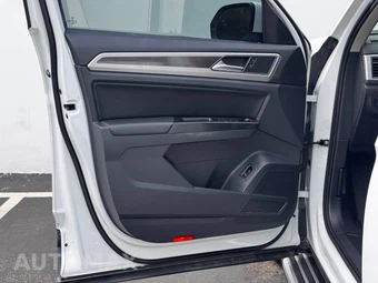 2019 Volkswagen Atlas V6 SE w/Technology - miniatura 23