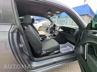 2019 Volkswagen Beetle S Hatchback – miniatura 14