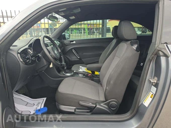 2019 Volkswagen Beetle S Hatchback – miniatura 3