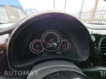 2019 Volkswagen Beetle S Hatchback – miniatura 6