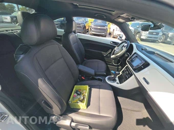 2019 Volkswagen Beetle SE Hatchback - miniatura 15