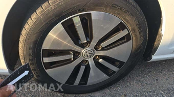 2019 Volkswagen e-Golf SE Hatchback – miniatura 21