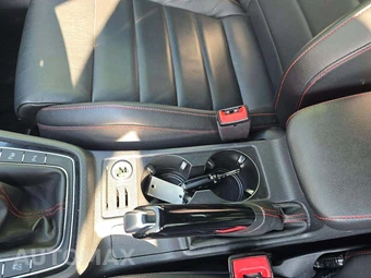 2019 Volkswagen Golf GTI Autobahn Hatchback - miniatura 8