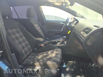 2019 Volkswagen Golf GTI S Hatchback - miniatura 18