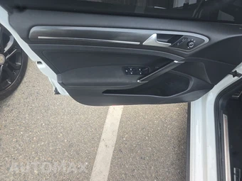 2019 Volkswagen Golf GTI S Hatchback - miniatura 9