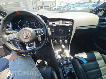 2019 Volkswagen Golf GTI SE Hatchback - miniatura 10