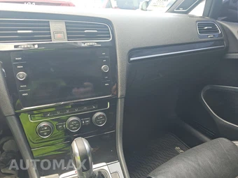 2019 Volkswagen Golf R Hatchback w/DCC & Navigation - miniatura 11