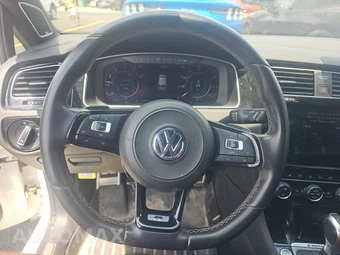 2019 Volkswagen Golf R Hatchback w/DCC & Navigation - miniatura 10
