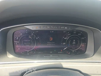 2019 Volkswagen Golf R Hatchback w/DCC & Navigation - miniatura 12