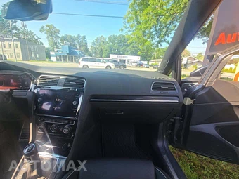 2019 Volkswagen Golf R Hatchback w/DCC & Navigation - miniatura 19