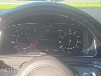 2019 Volkswagen Golf R Hatchback w/DCC & Navigation - miniatura 9