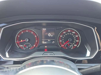 2019 Volkswagen Jetta GLI S - miniatura 9
