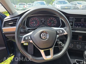 2019 Volkswagen Jetta R-Line – miniatura 10