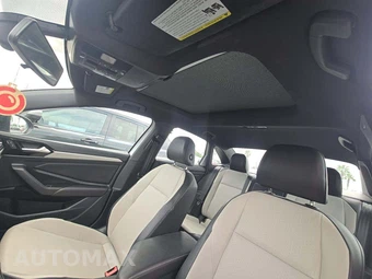 2019 Volkswagen Jetta R-Line - miniatura 11