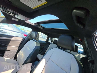 2019 Volkswagen Jetta R-Line - miniatura 11