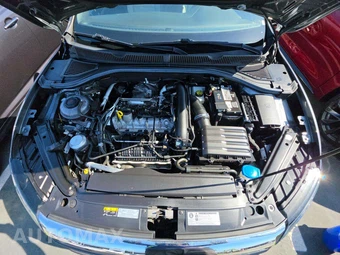 2019 Volkswagen Jetta R-Line - miniatura 24