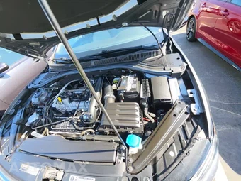2019 Volkswagen Jetta R-Line - miniatura 25