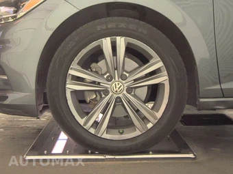 2019 Volkswagen Jetta R-Line – miniatura 9