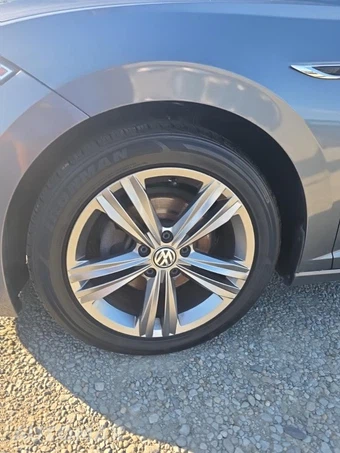 2019 Volkswagen Jetta R-Line – miniatura 8