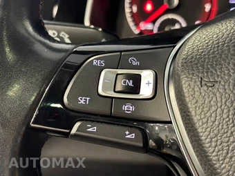 2019 Volkswagen Jetta R-Line - miniatura 26