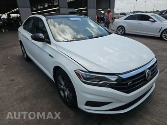 2019 Volkswagen Jetta R-Line – miniatura 3