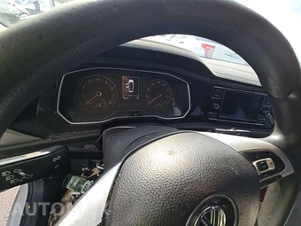 2019 Volkswagen Jetta R-Line - miniatura 12