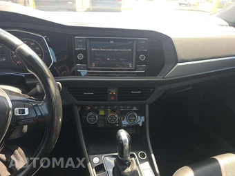 2019 Volkswagen Jetta R-Line - miniatura 7