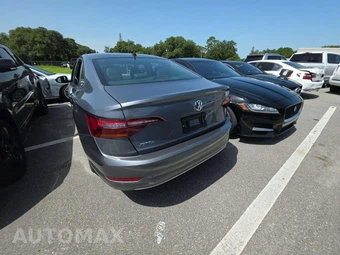 2019 Volkswagen Jetta SE – miniatura 2
