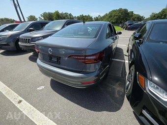 2019 Volkswagen Jetta SE – miniatura 3