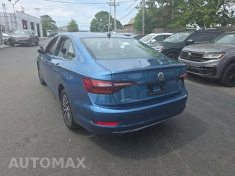 2019 Volkswagen Jetta SE – miniatura 2