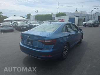 2019 Volkswagen Jetta SE – miniatura 3