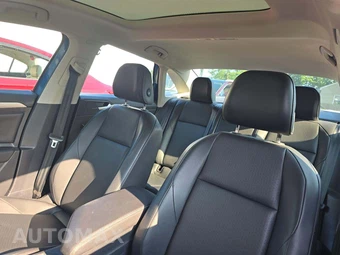 2019 Volkswagen Jetta SE – miniatura 11